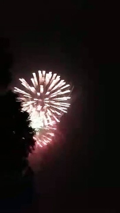 Beautiful Fireworks in Lahore on 14-Aug-2015