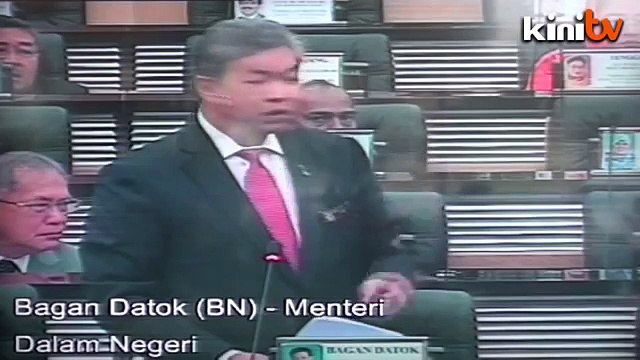 Parliament Uncut: Zahid - Azmin doesn't sit with PKR because he didn't become MB