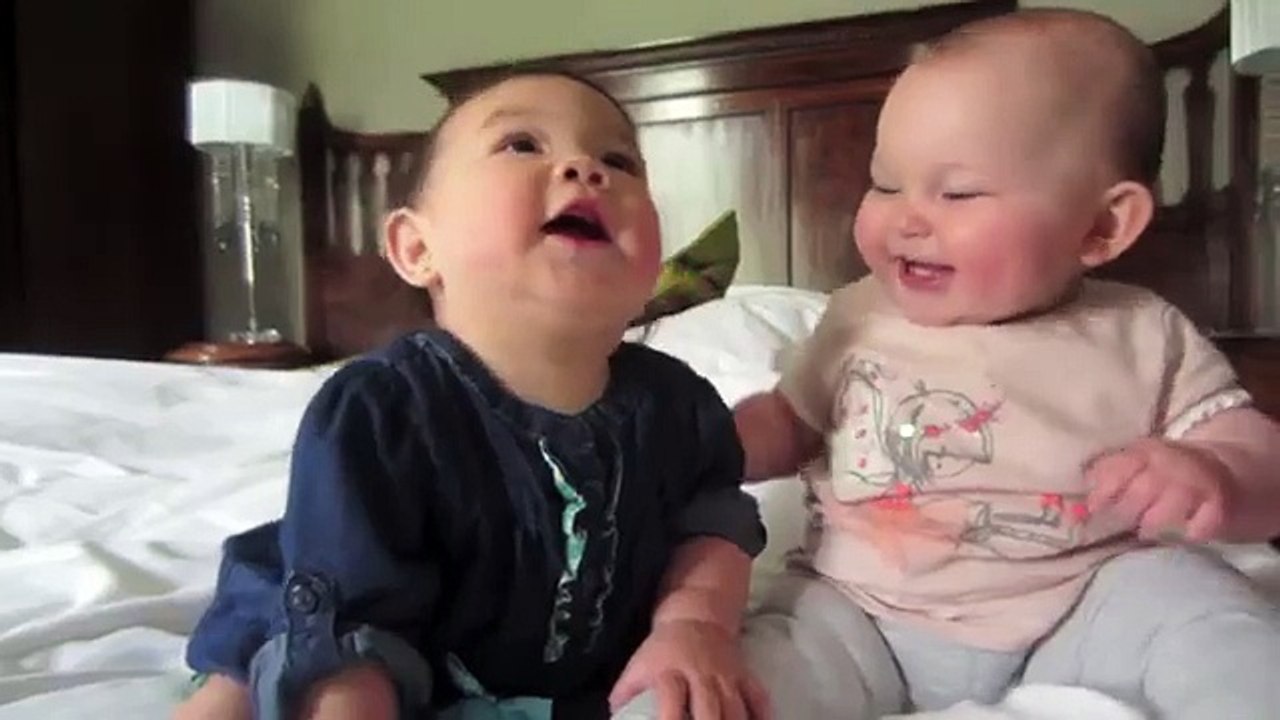 Cute babies talk►