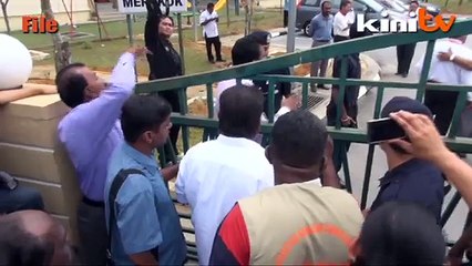 Facebook support page for 'Shower room cafeteria' school headmaster