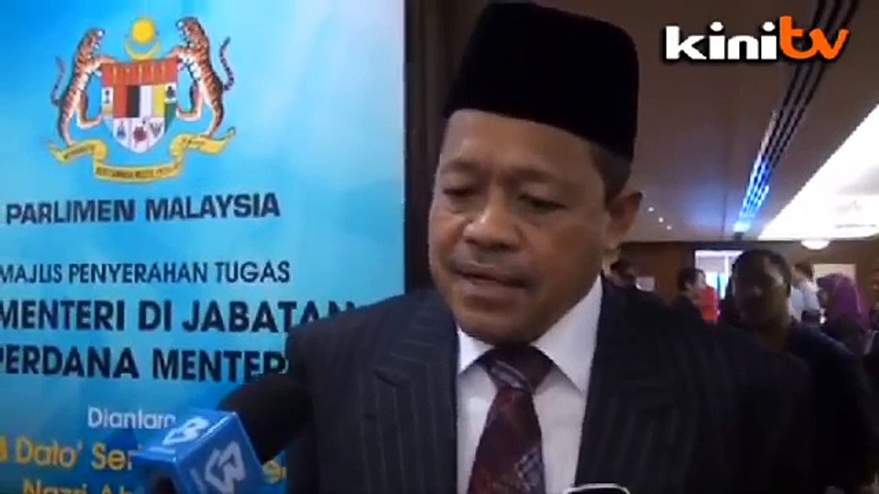 Rafizi: Indelible ink supplier close to EC heads