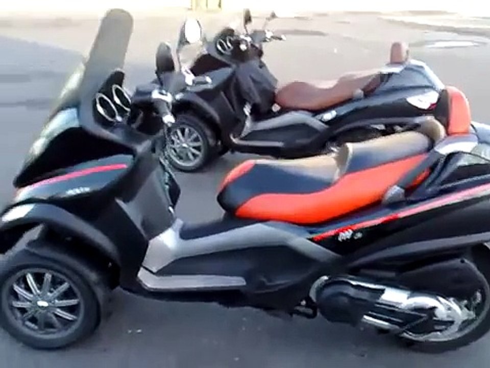 Piaggio mp3 250 vs mp3 400 Review