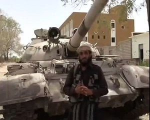 قيادي في انصار الشريعة ينفي سيطرة الجيش  ع معسكر7اكتوبر