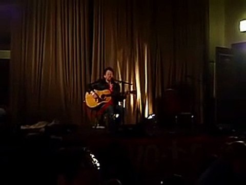 Thom Yorke solo acoustic - Last Flowers Till the Hospital