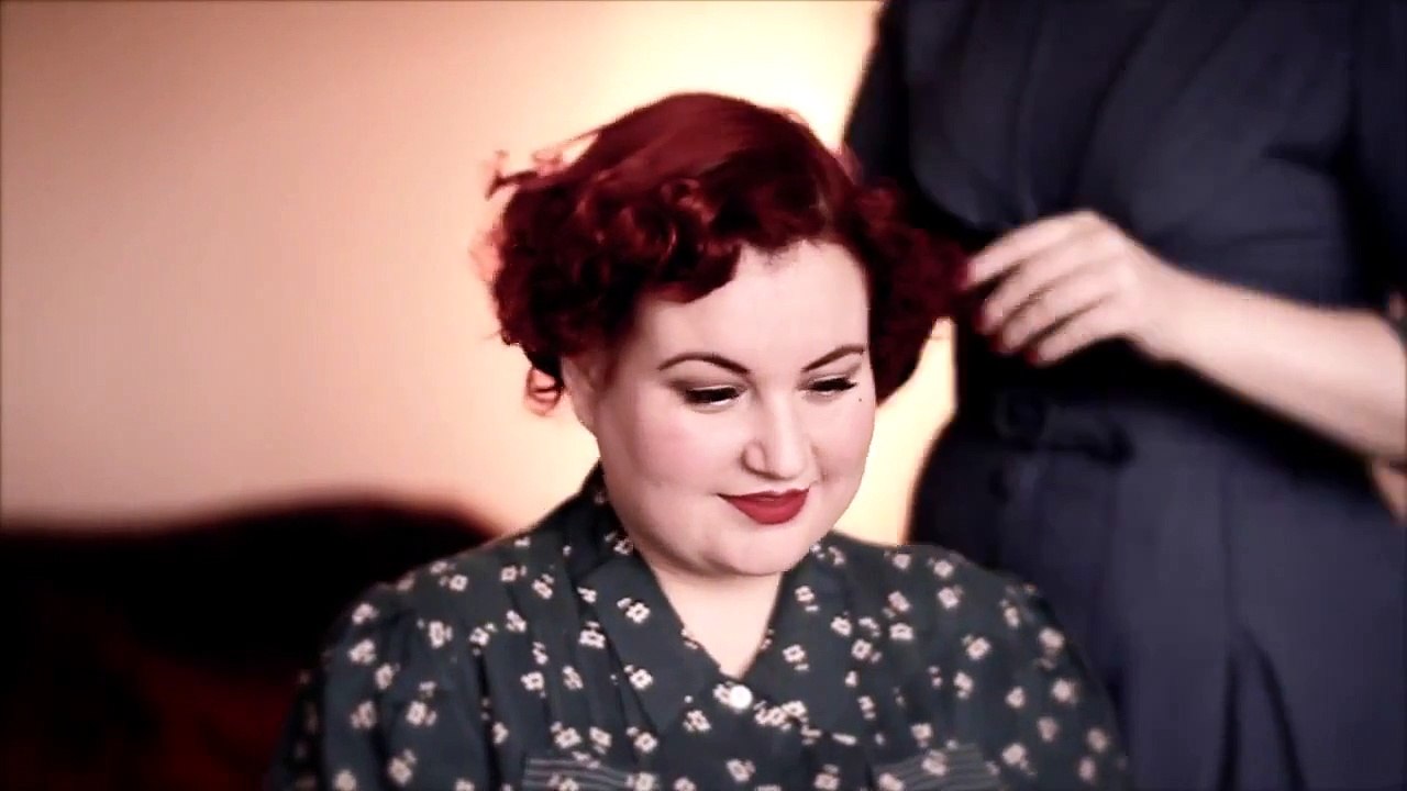Fabulous Finger Waves - 1920s & 1930s finger wave tutorial