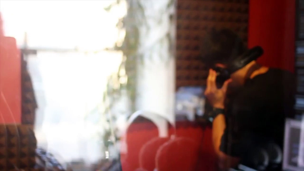 Dont Tell 'Em (The Red Mix) Freestyle - ChinaMac ft. FlowSik