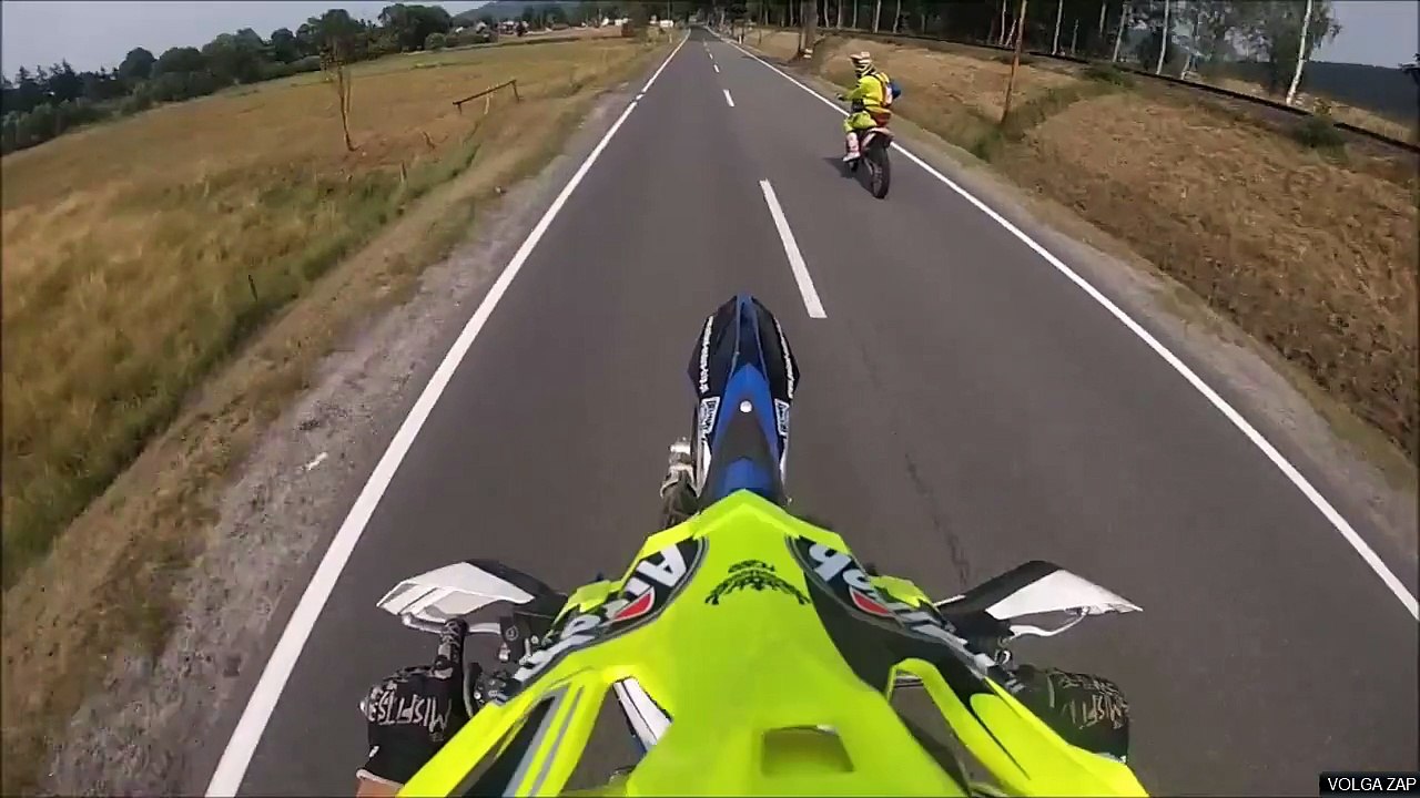 Moto Wheelie Fail