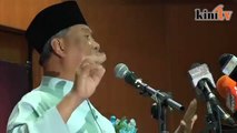 Muhyiddin: Nak tunggu bulan jatuh ke riba siasat 1MDB?