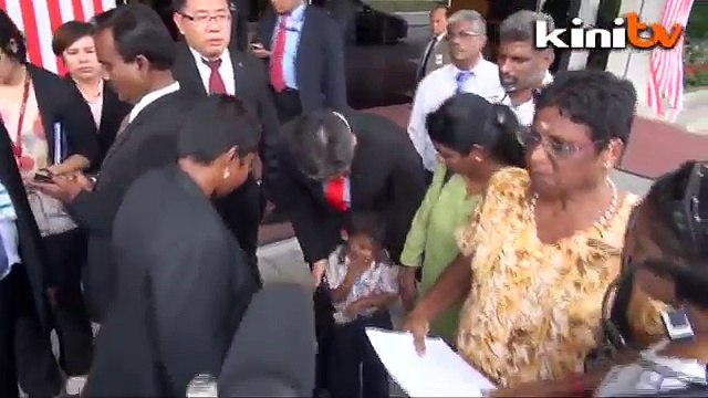 Mother of murdered political aide seeks justice