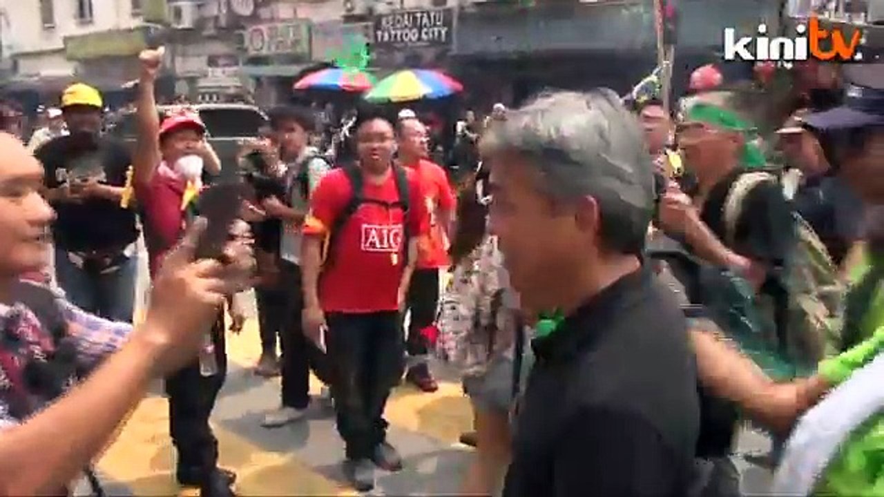 Black 505 (2pm-3pm) Jalan Sultan: Crowd moves towards Padang Merbok