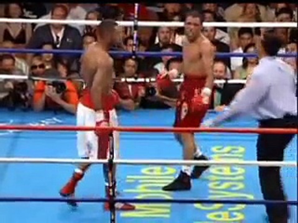 Diego Corrales Vs Jose Luis Castillo Round 10