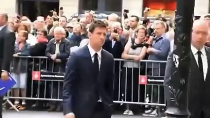 Messi en pleurs aux obsèques de Tito Vilanova