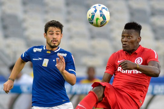Na estreia de Argel, Cruzeiro e Inter ficam no empate no Mineirão