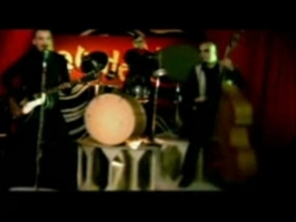 Alkaline Trio - Burn