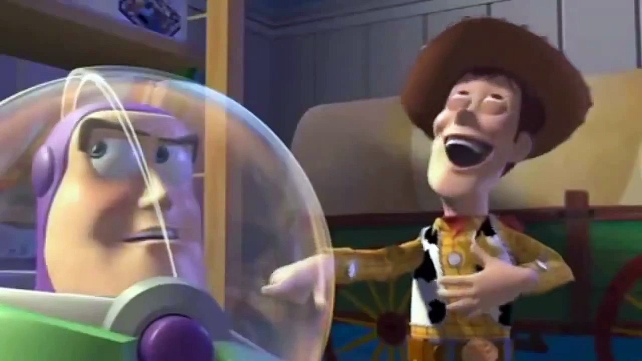BUZZ LOOK A...