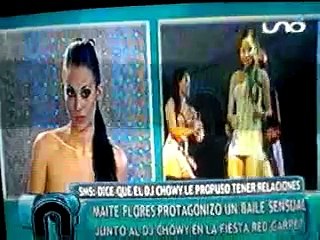 Maite Flores a sus 17 añitos ofreciéndose al publico mostrando sus chones rojos en NSA.mp4