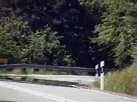 GSXR 1000 K7 highsider