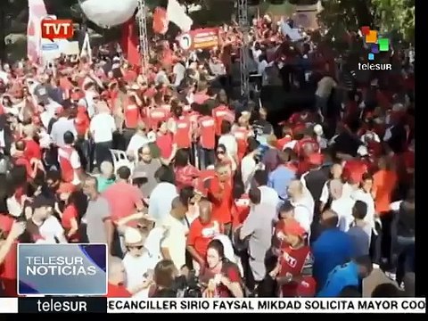 Apoyan brasileños a Dilma Rousseff frente a la presión de opositores