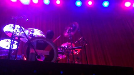 twenty one pilots - guns for hands 10.13.14 vancouver