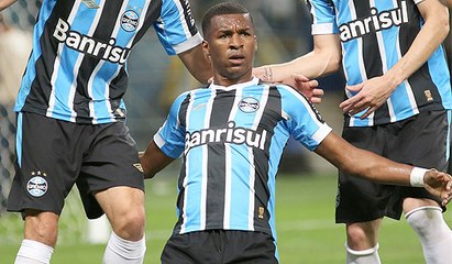 De virada e na raça, Grêmio vence o Joinville na Arena