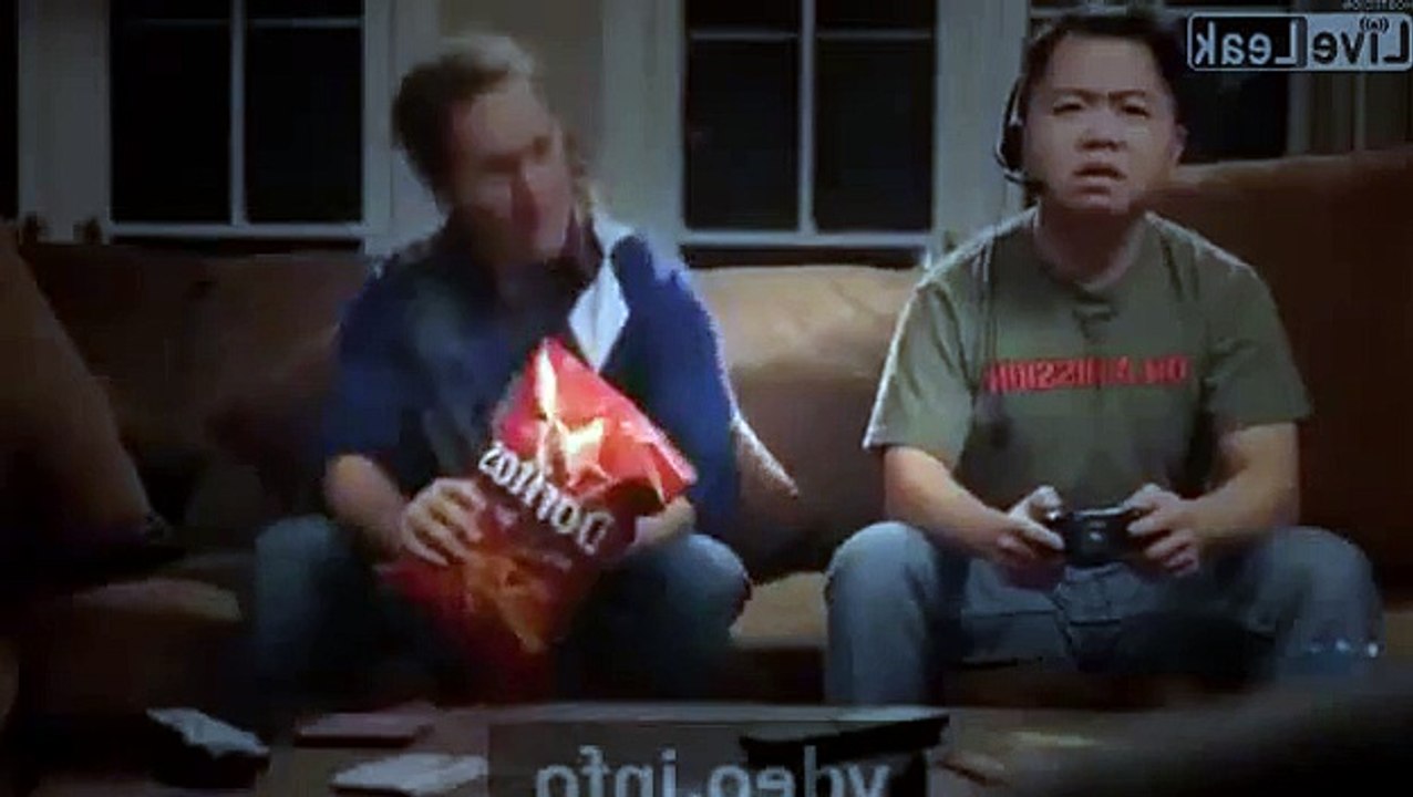 Funny Commercial I saw ever in TVs..!