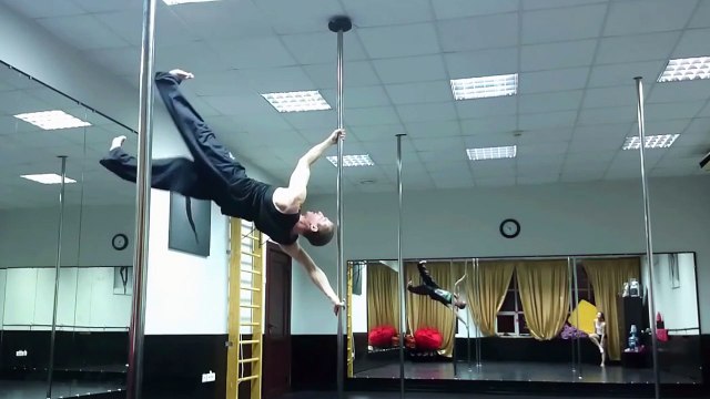 Unos pasos boca abajo realmente impresionantes