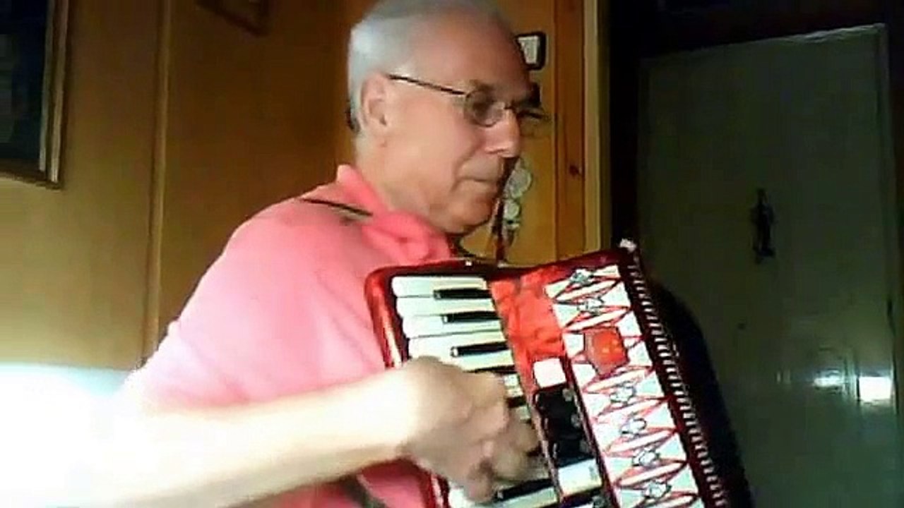 ΤΑ ΠΑΙΔΙΑ ΤΟΥ ΠΕΙΡΑΙΑ Μ. ΧΑΤΖΙΔΑΚΙΣ 1925 - 1994