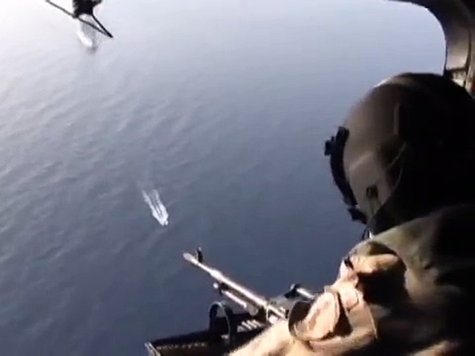 カナダ海軍、アデン湾で海賊を拘束