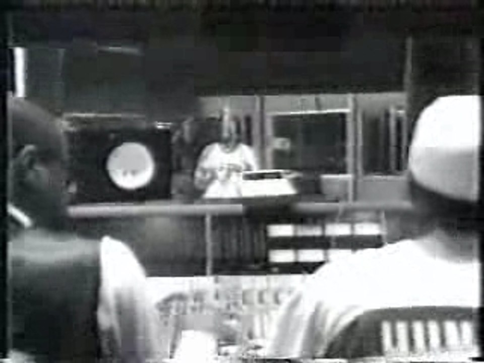 Mary J Blige - Bouncing With Puffy