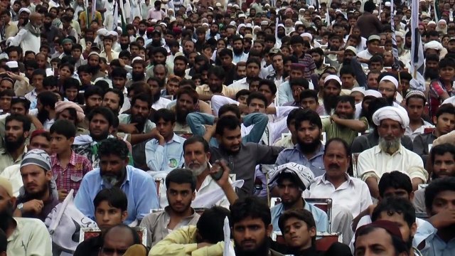 Hafiz Saeed Ameer Jamat ud Dawah addressing to a huge crowd at Nazria e Pakistan Conference, Chuburji Choke 14 aug 2015