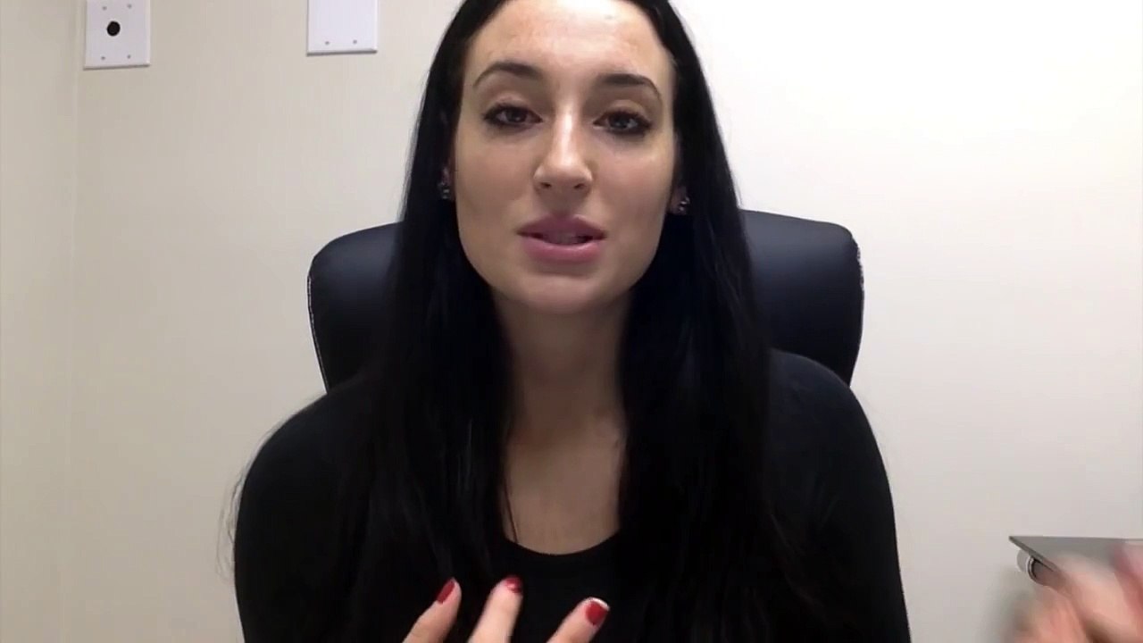 Female Self-Defense In High Heels | Avital Zeisler