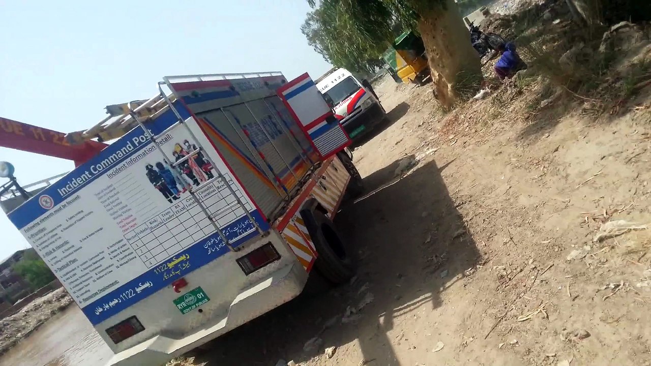 rescue 1122 rahim yar kahan safshaf pakistan auto mobile recovery