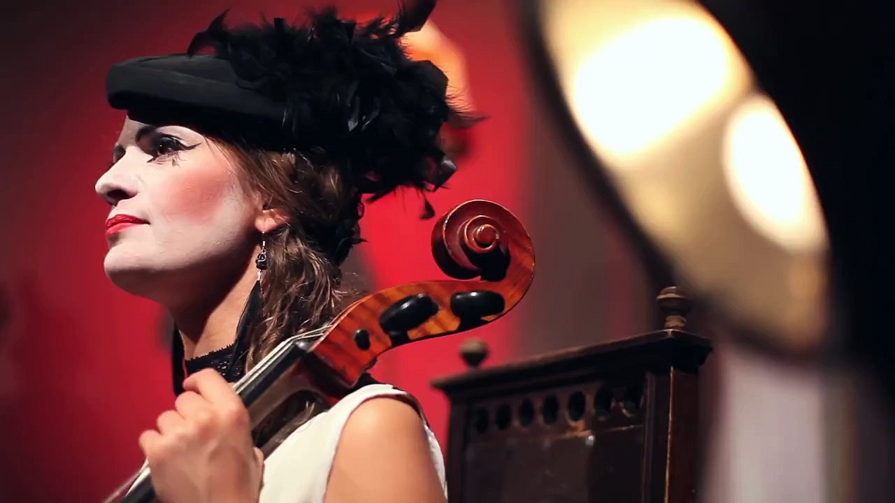 Dakh Daughters "Rozy / Donbass" (live acoustic)