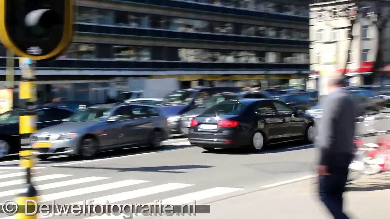 20-04-2013 Politie Antwerpen, undercover voertuig en bus met spoed