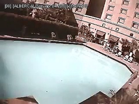 sismo 7.2 en Alberca del Hotel Araiza en Mexicali durante el temblor 4-abril-10