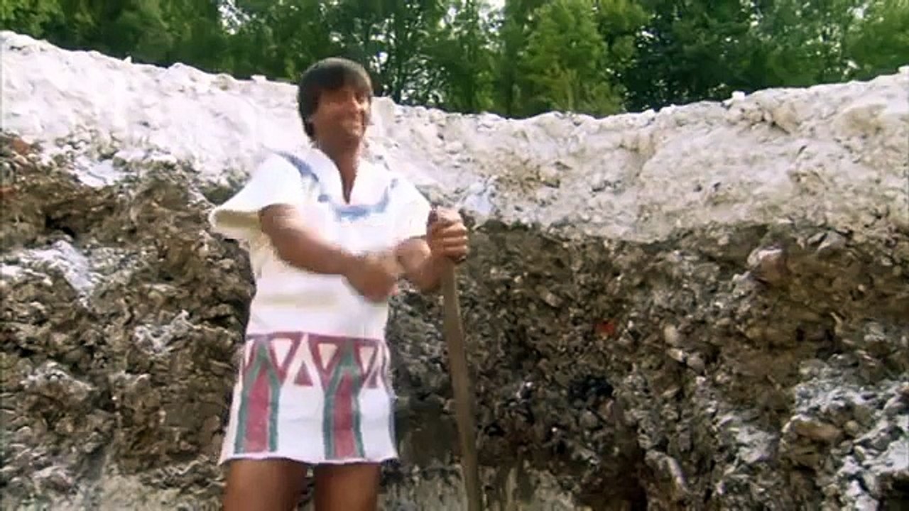 Horrible Histories Incredible Incas Shouty Man Incan Hole ,Incan Shampee