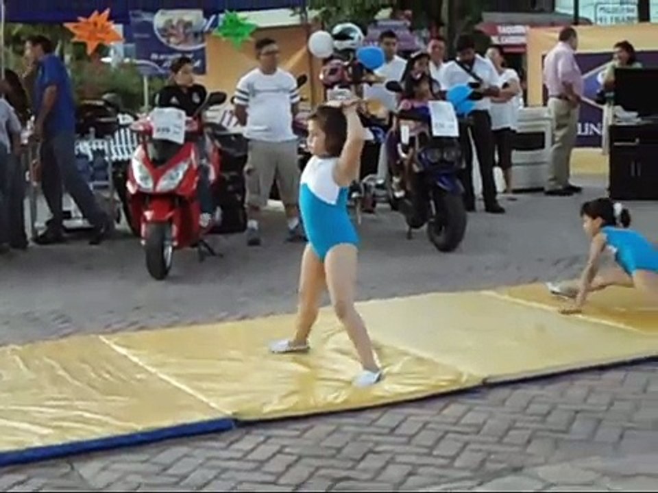 Niñas del Club Olímpico "Shayed", de Jojutla, Morelos