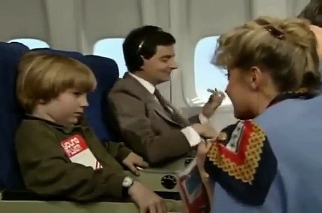 Desene pe manele - (2) Mr. Bean in Avion (2)