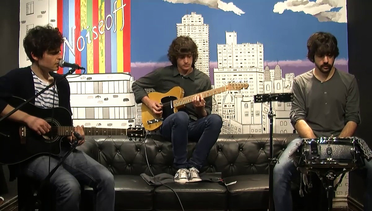 Naked Lends - The Wave Man And The Fall