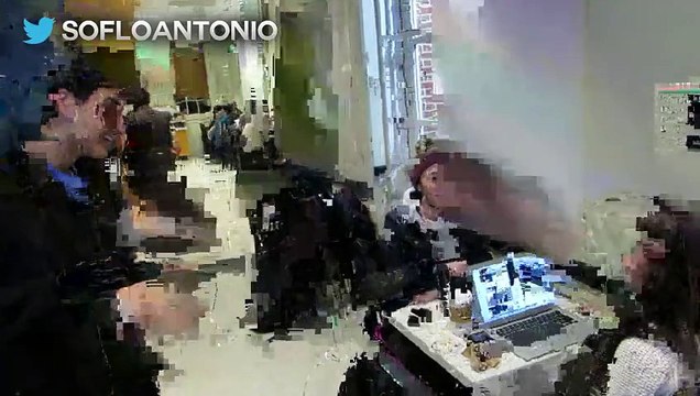 Dollar Bill Drop Kissing Prank - Kissing Girls - $100 Prank - 100 Dollars Prank - Kissing Strangers