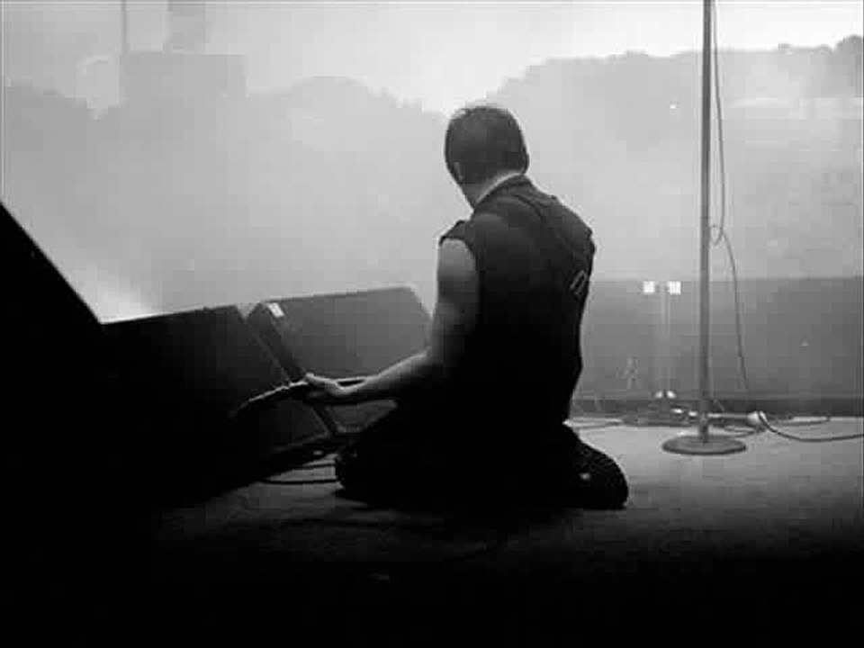 Nine Inch Nails - Meet Your Master (Le Pig Mix)