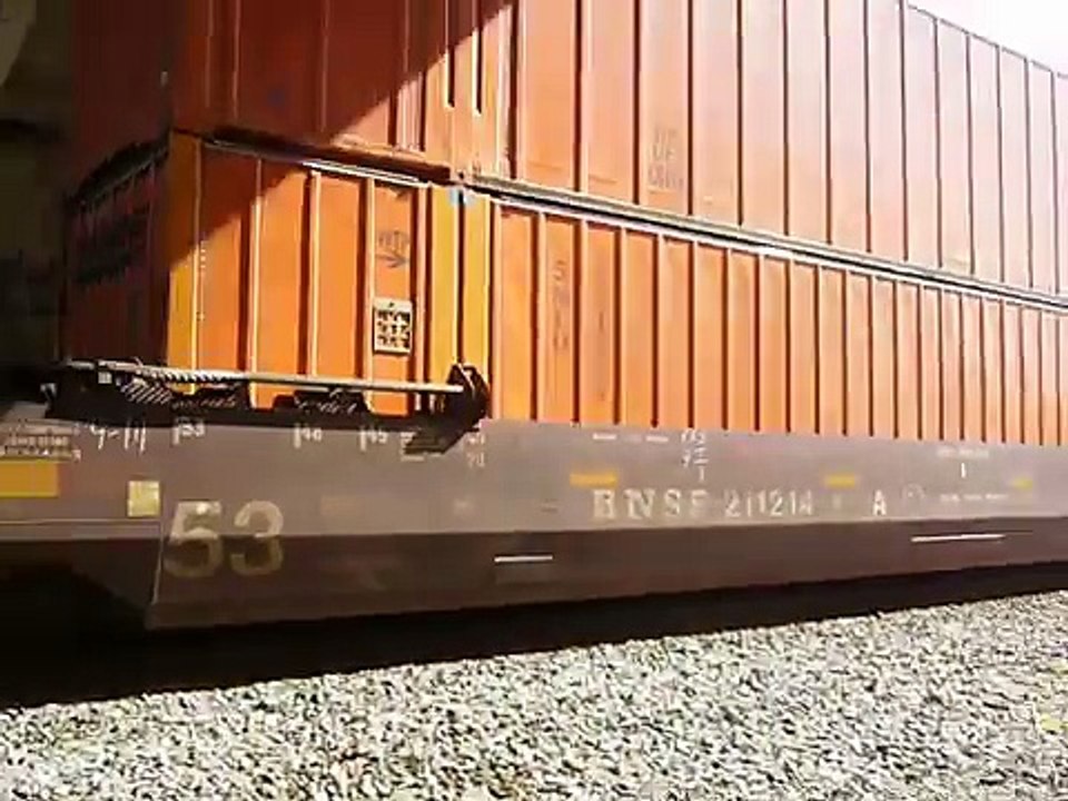 CSX - NS intermodal train meet