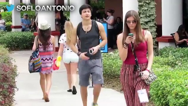 Subscriber Digger Prank - Gold Digger Prank at Playlist Live Picking Up Girls Gold Digger Prank