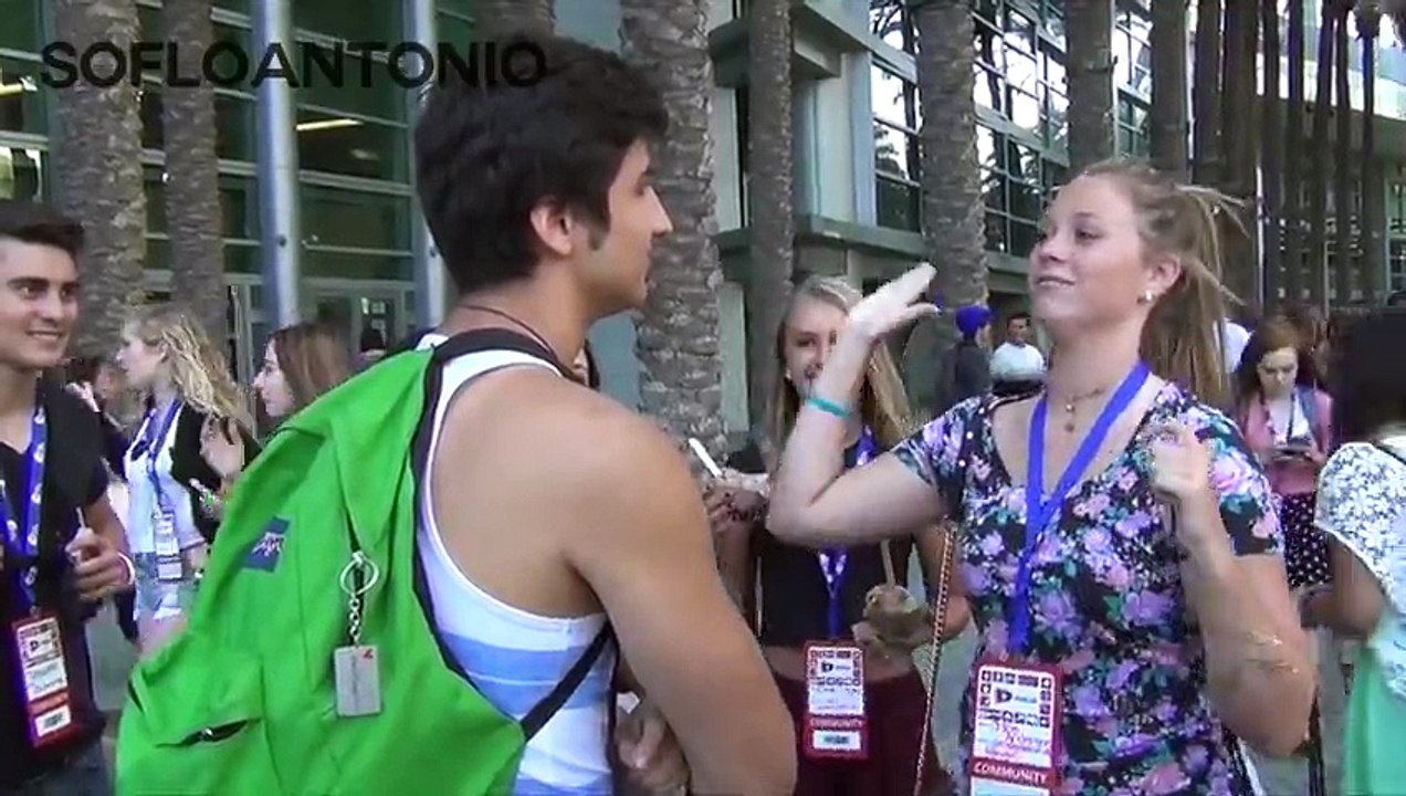 How to Kiss a Stranger - Kissing Prank (Card Trick) - Making Out with Strangers - Kissing Strangers