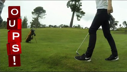Une grosse bulle d'eau sous le gazon d'un parcours de Golf
