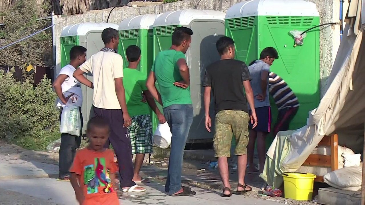 فندق مهجور في جزيرة كوس يتحول ملجأ للمهاجرين
