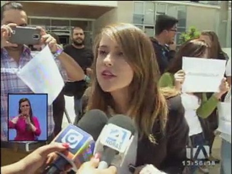 Estudiantes de la Udla reclaman por incremento en la matrícula