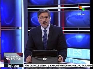 Indonesia: suspenden por mal tiempo búsqueda de avión siniestrado