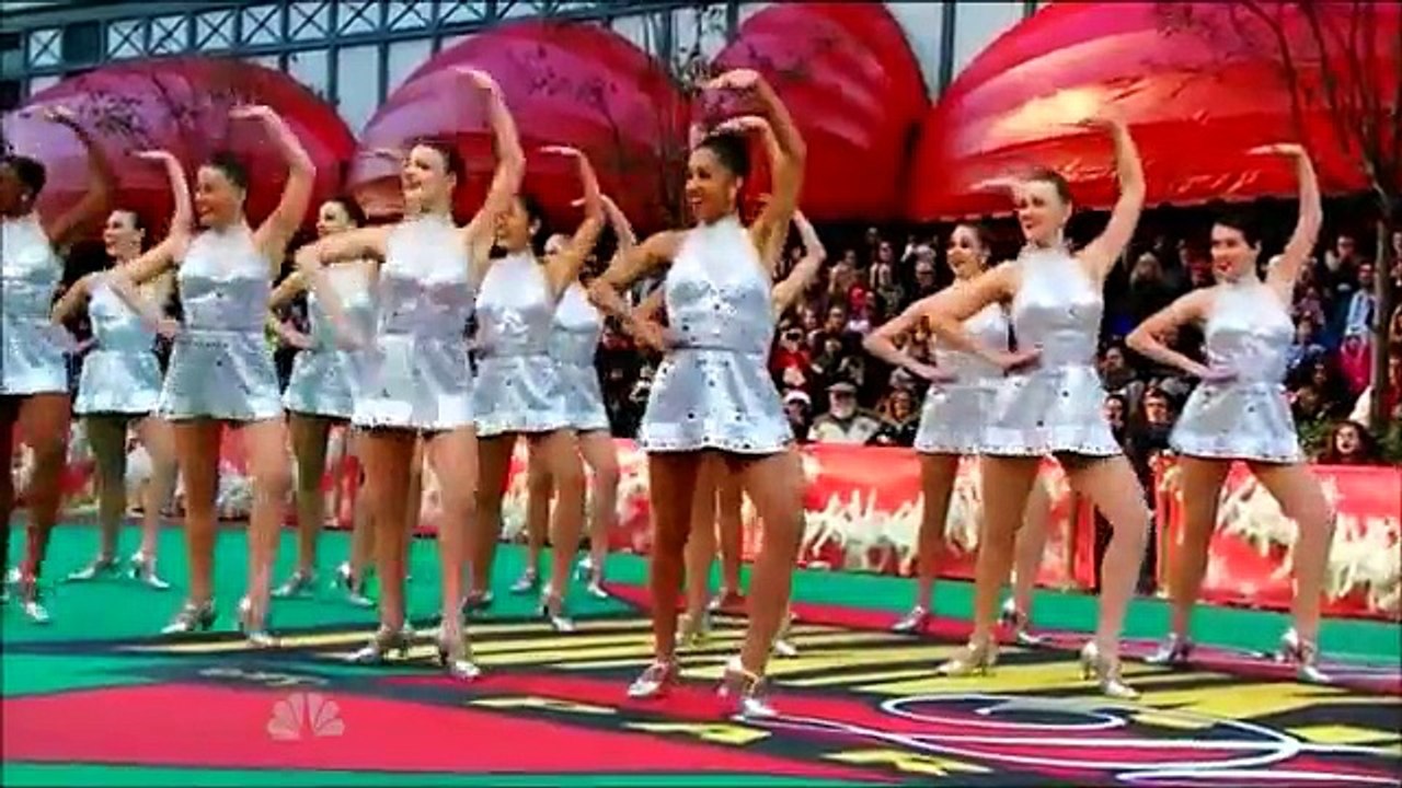 2012 Macy's Day Parade Rockettes
