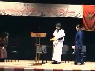 Japanese teachers talking in Arabic アラビア語で日本人教師話す